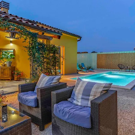 Istriensonne 0767 - Sunrise Medulin פולה